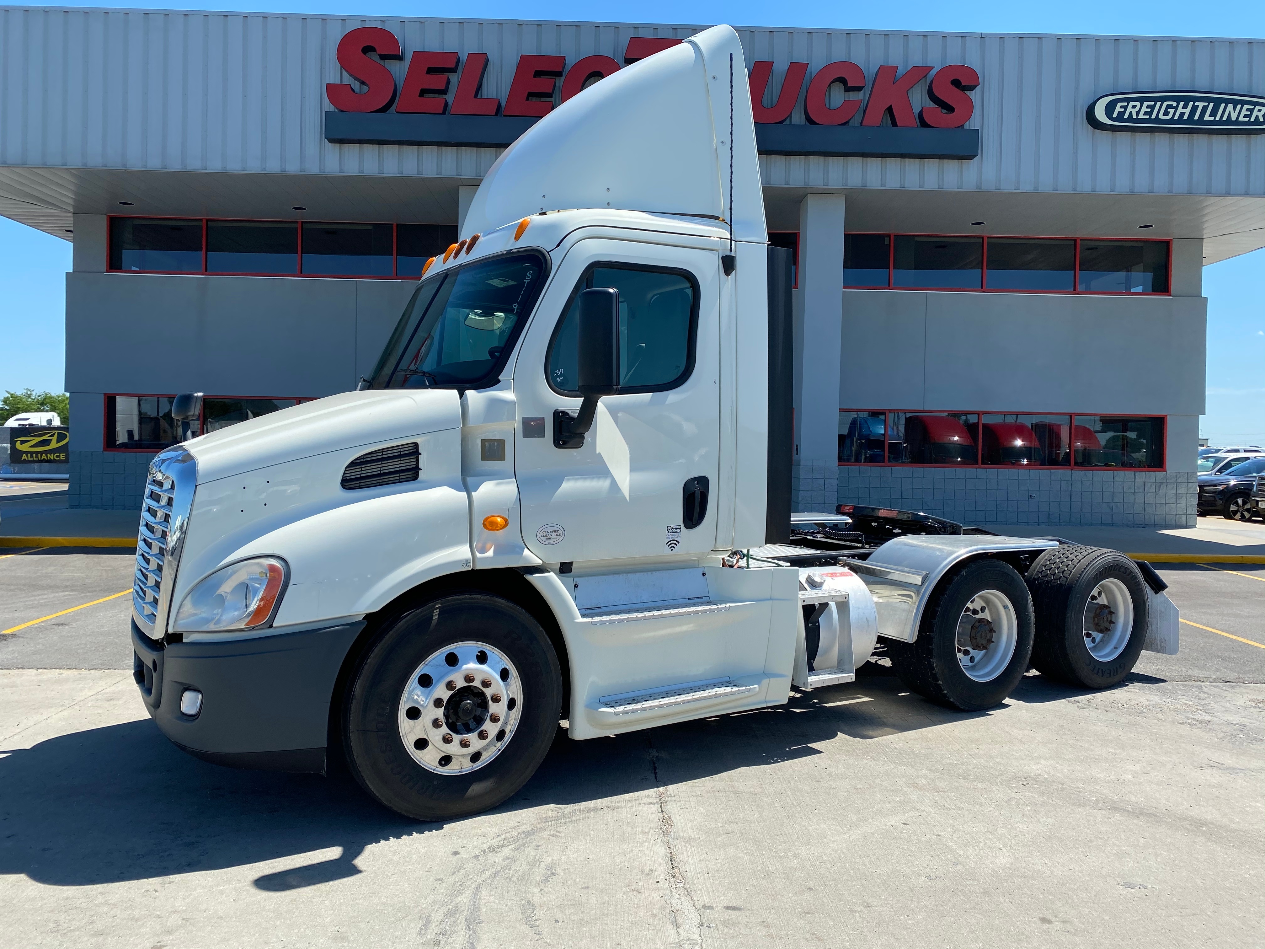 2014 FREIGHTLINER CA113 : ST11979 | Truck Center Companies