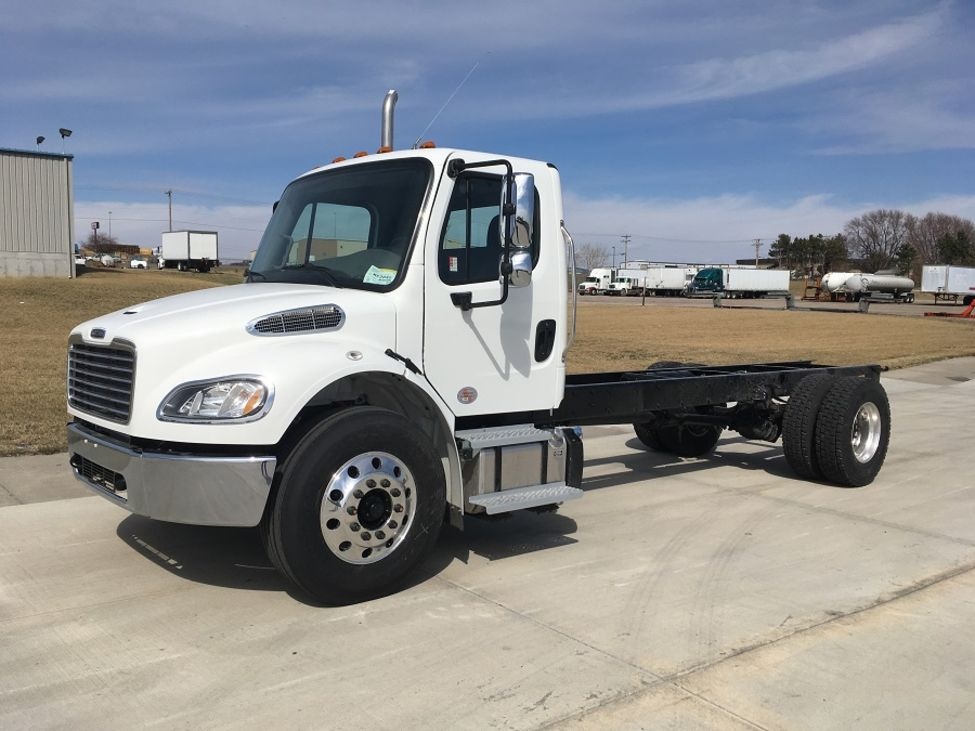 2019 Freightliner M2 106 Kf2045 Selectrucks Of Omaha