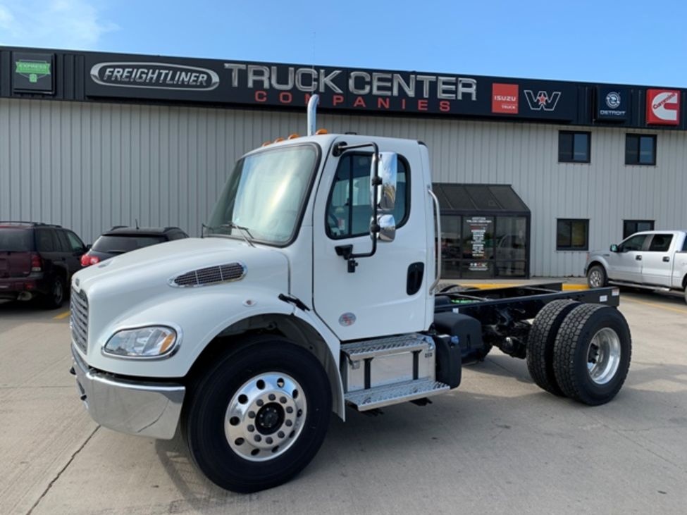 2020 FREIGHTLINER M2 106 LY9755 SelecTrucks of Omaha