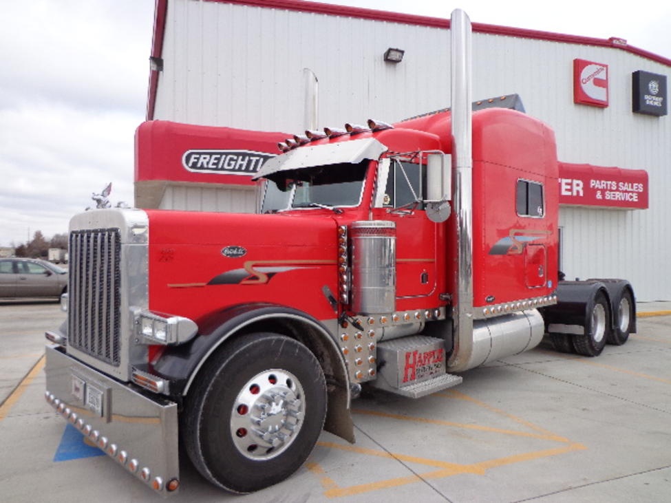 1997 PETERBILT 379 : XC427935 | Truck Center Companies