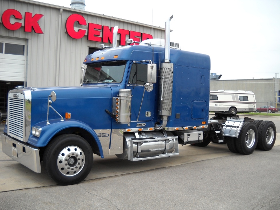 2002 Freightliner Fld Classic Xl Bft108 Truck Center Companies