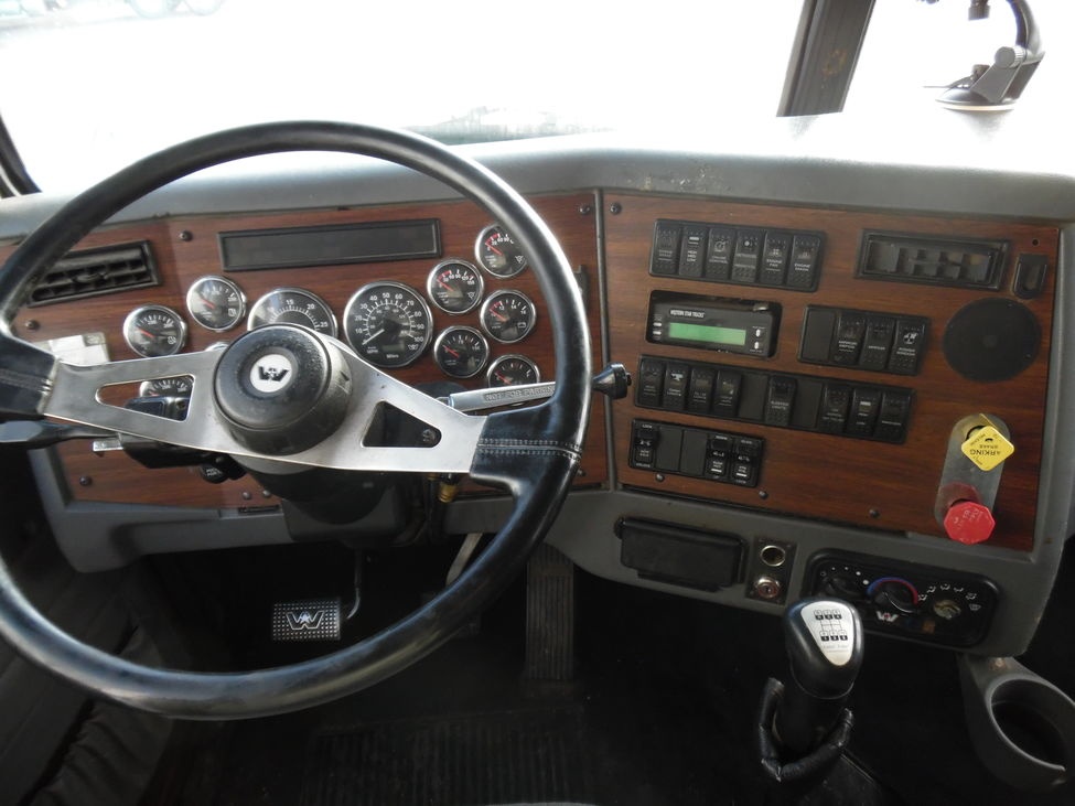 2004 WESTERN STAR 4900SB : XCM77124 | Truck Center Companies