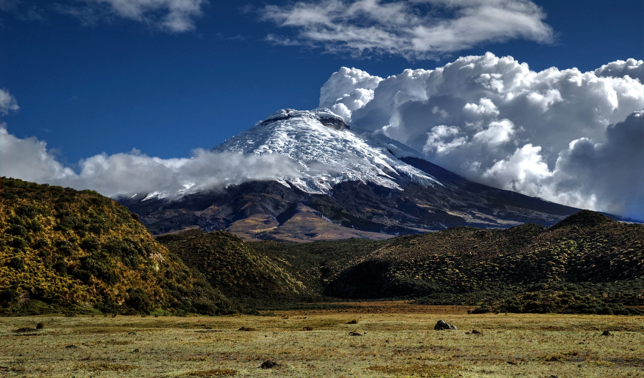 tourhub | Unu Raymi Tour Operator & Lodges | Cotopaxi Volcano Trek – 3 Days 
