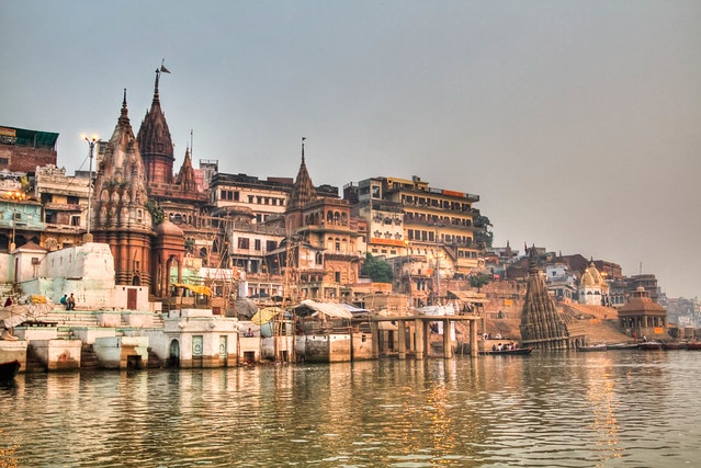 tourhub | 365 Leisure India Holidays Private Limited | India's Golden Triangle Tour with Spiritual Varanasi 