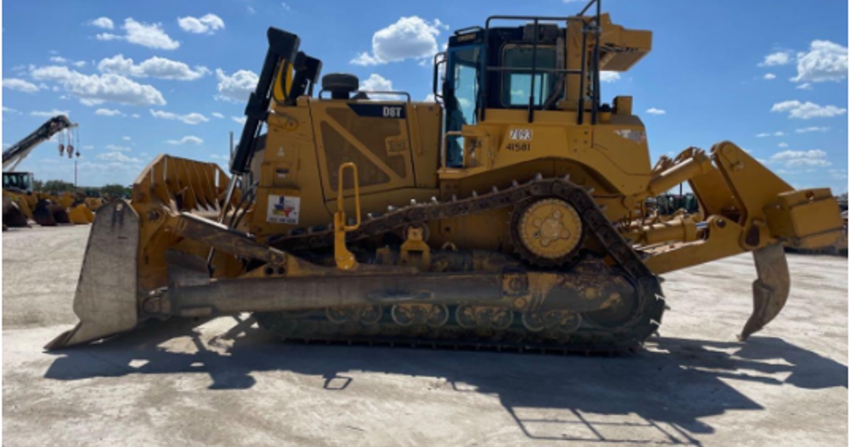 Used Crawler Dozers - 2017 CAT – D8T - $393,750