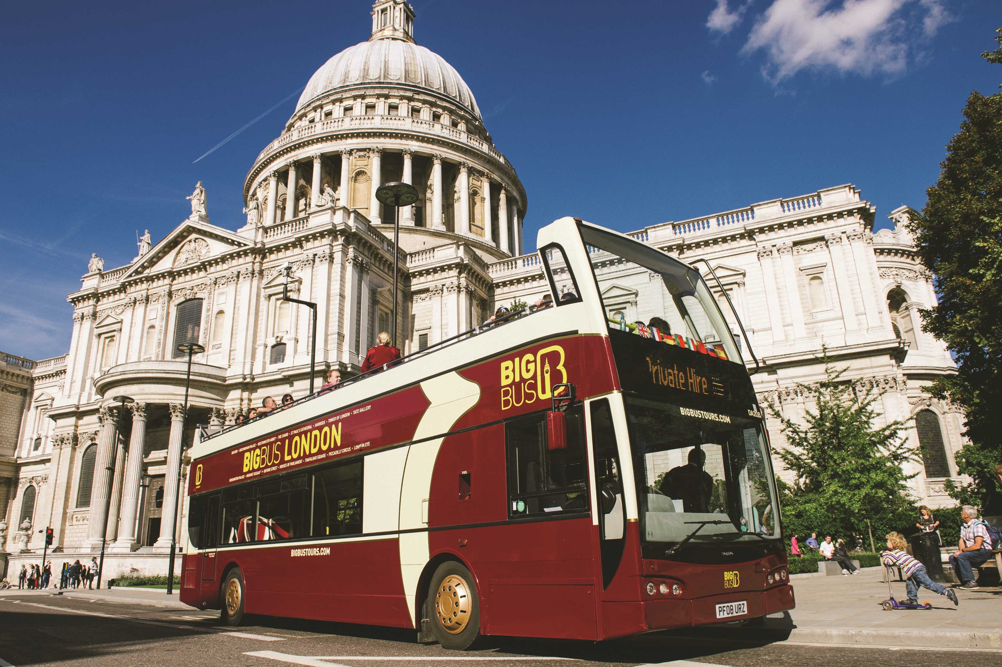 tourhub | British Heritage Tours | London Explorer with Iconic England - 6 Days 