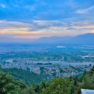 tourhub | Agora Voyages | Discovering Srinagar: A 3-Day Tour of the City of Gardens 