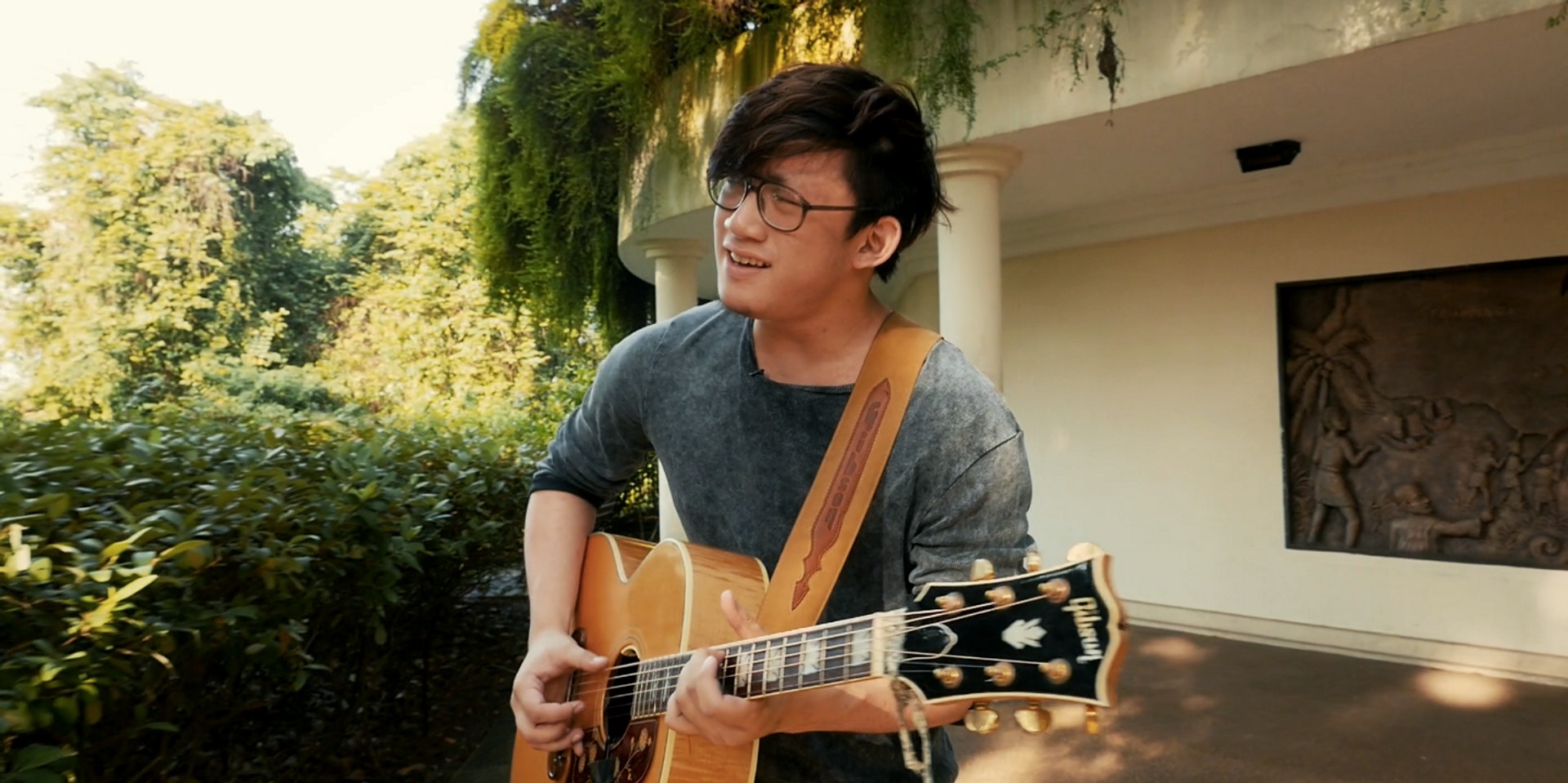 WATCH: JAWN traverses Mount Faber to perform 'Gold' in Bandwagon Sessions