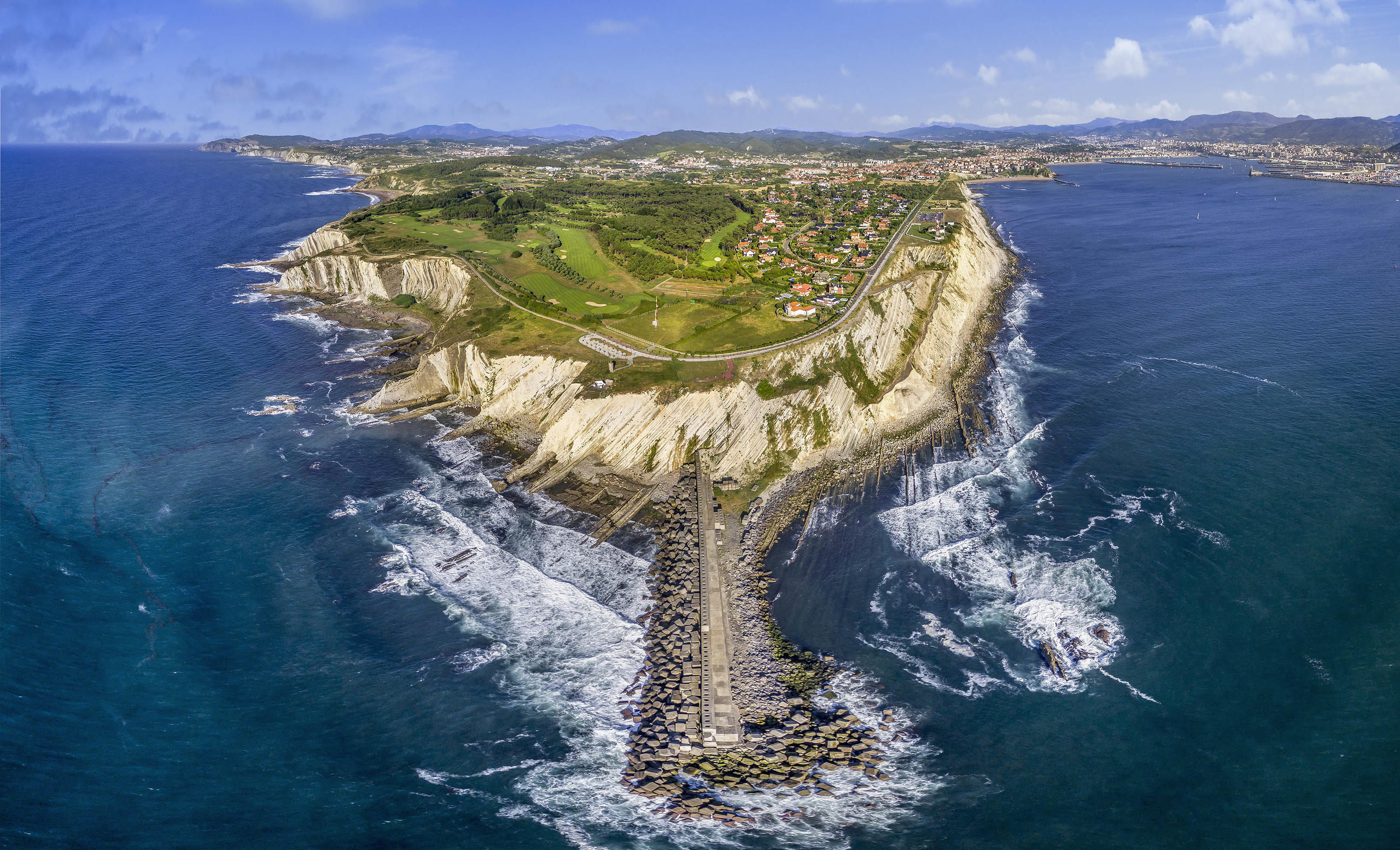 Getxo and Hanging Bridge from Bilbao in Semi-Private with Pickup - Accommodations in Bilbao