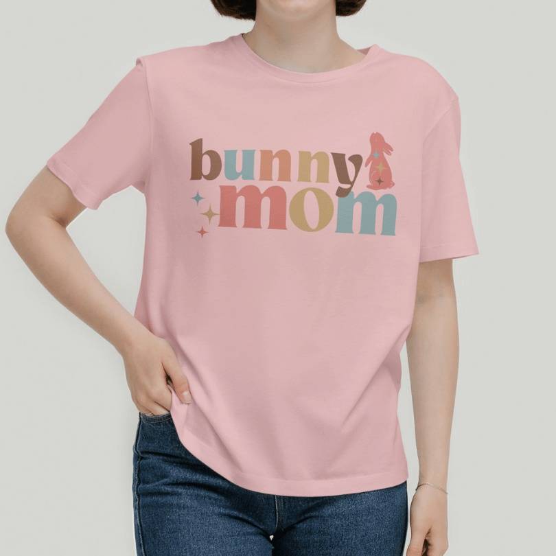 Bunny Mom T-Shirt in Heather Pink