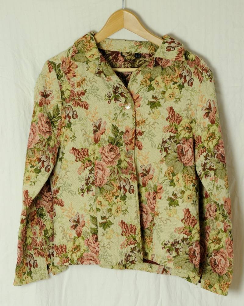 Recycled jakke med blomsterprint