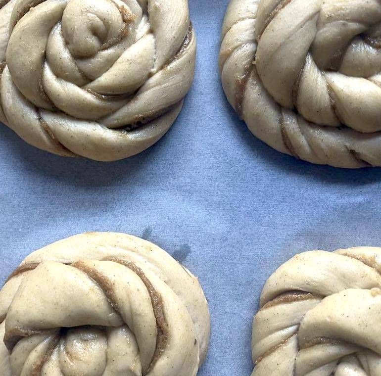 CARDAMOM BUNS