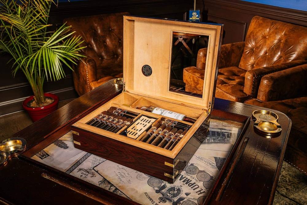 Lujo Humidor - Limited Edition