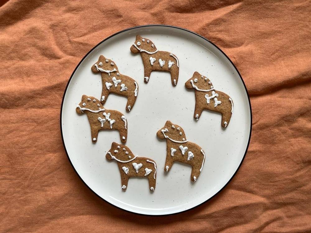 NORDIC GINGERBREAD COOKIES