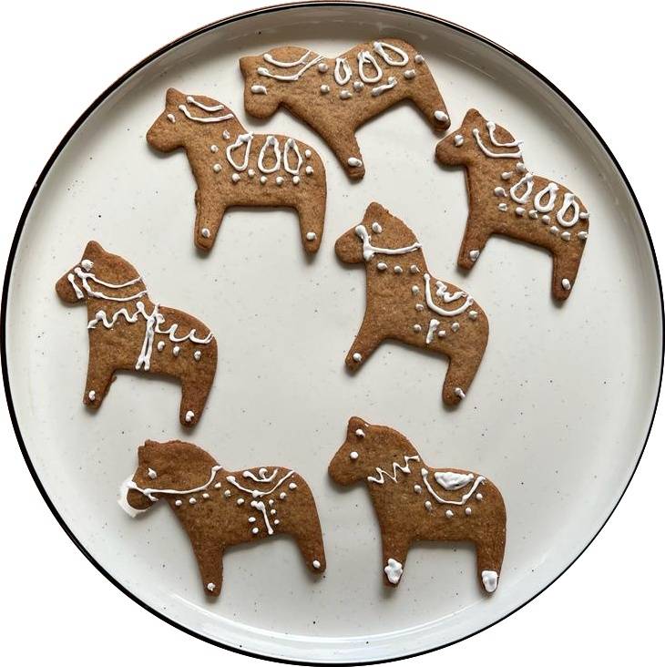 NORDIC GINGERBREAD COOKIES