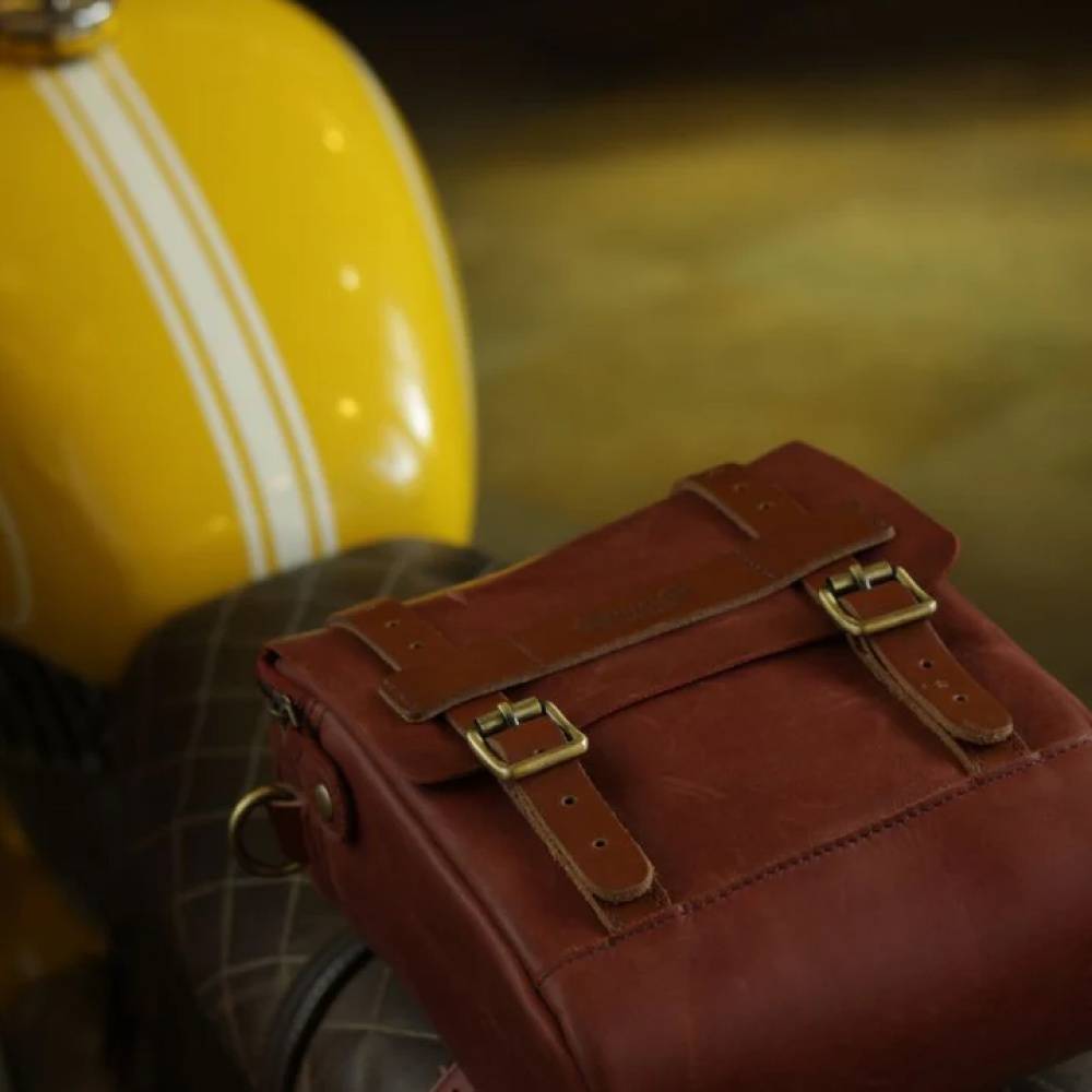 Trip Machine Leather Tank & Tail Bag - Red