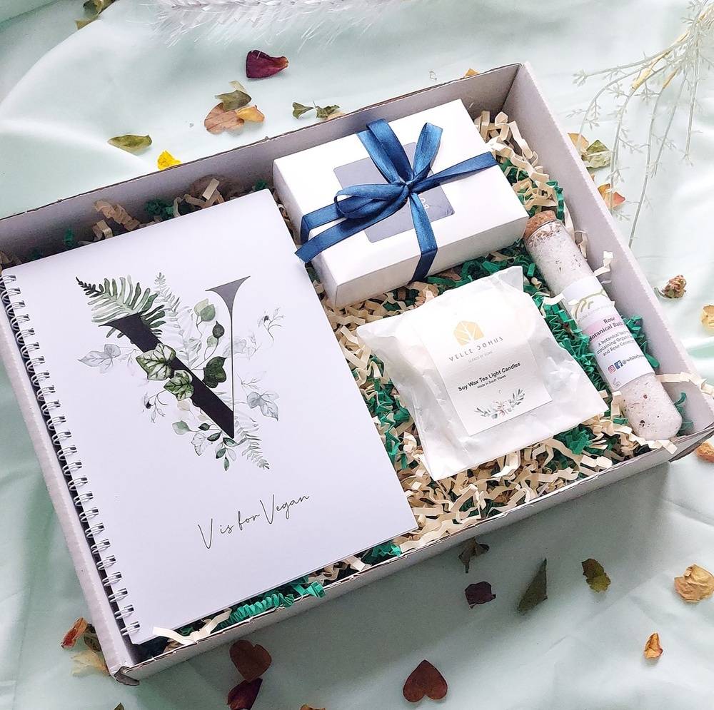 'V is for Vegan' Gift Box