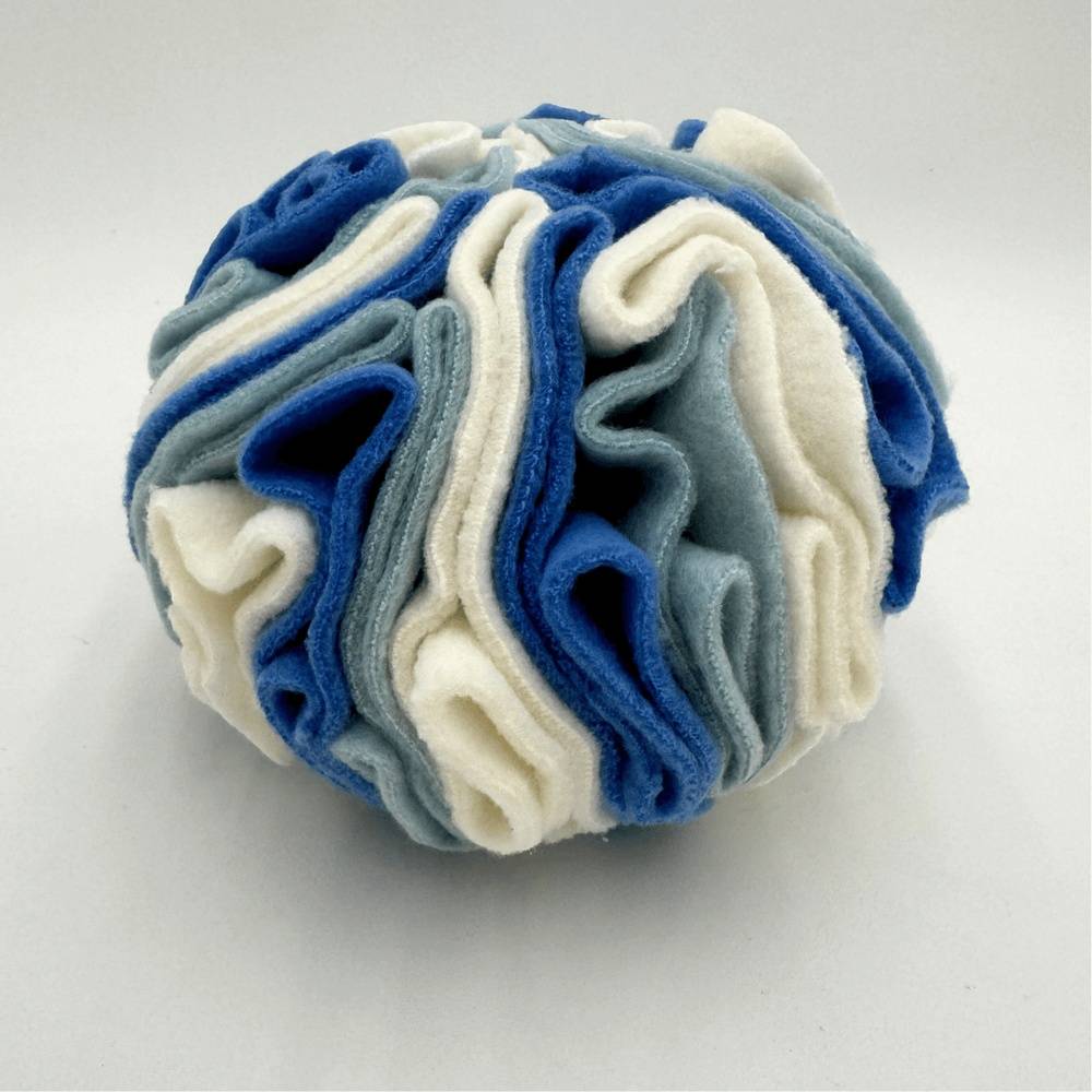 Snowflake Kiss Snuffle Ball for Bunnies