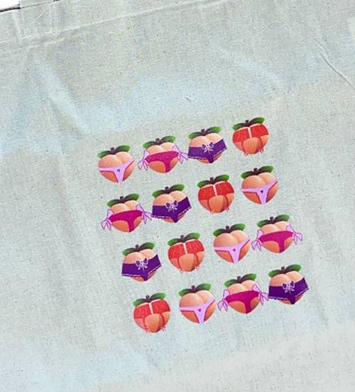 Peachy Keen Tote Bag