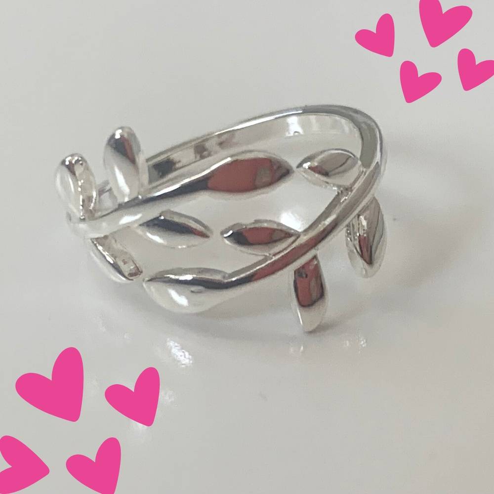 Leaf Adjustable Ring