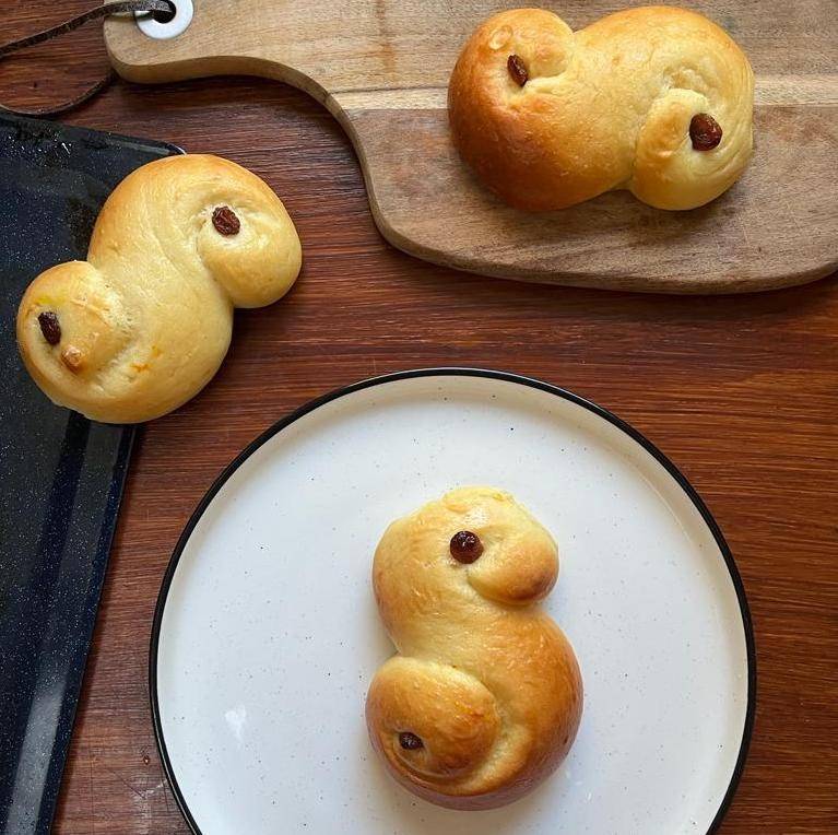 SAFFRON BUN BAKING KIT