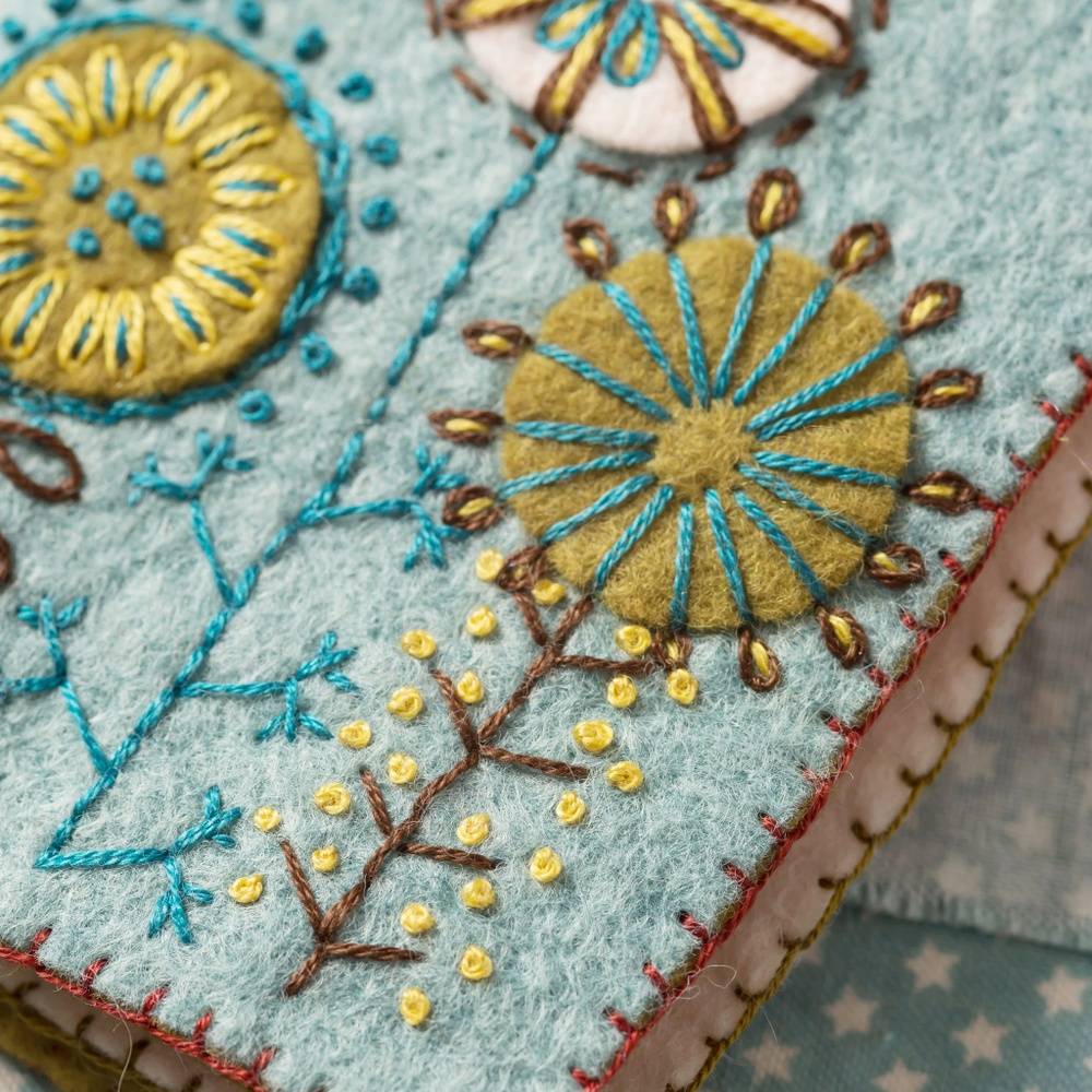 Felt needle case kit from Corinne Lapierre