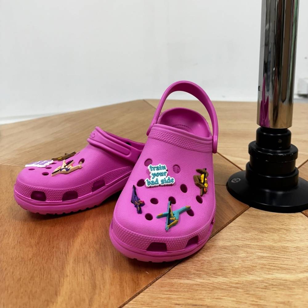 Pole Dancer Clogs with Jibbitz - Pink