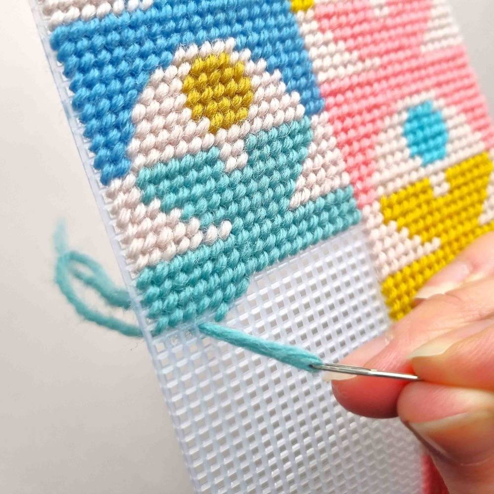 Needlepoint sunglasses case kit from ThreadBear