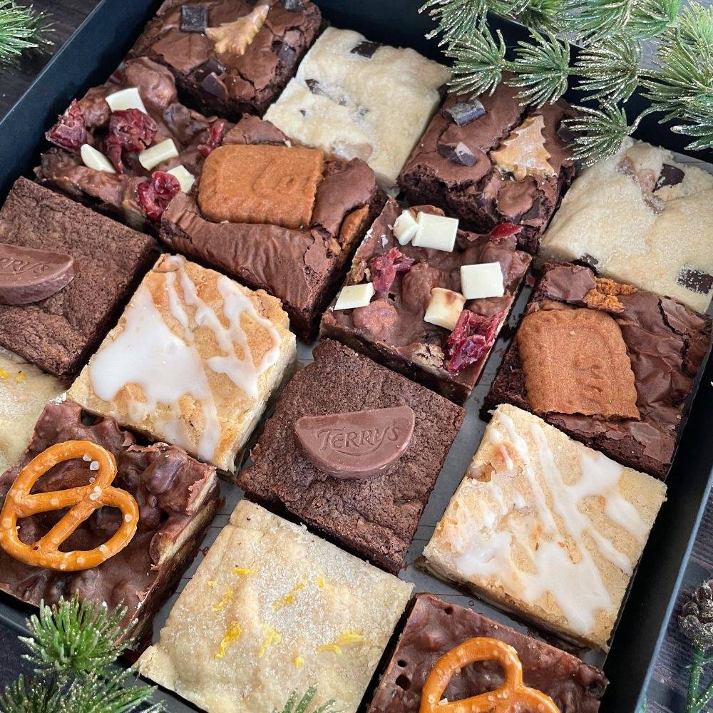 The Cake Tasting Club Selection Box