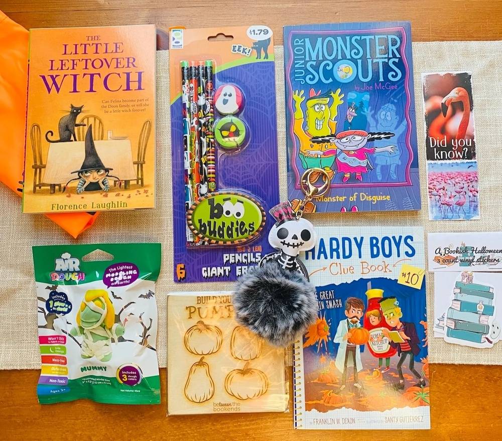 A bookish halloween Early Reader box