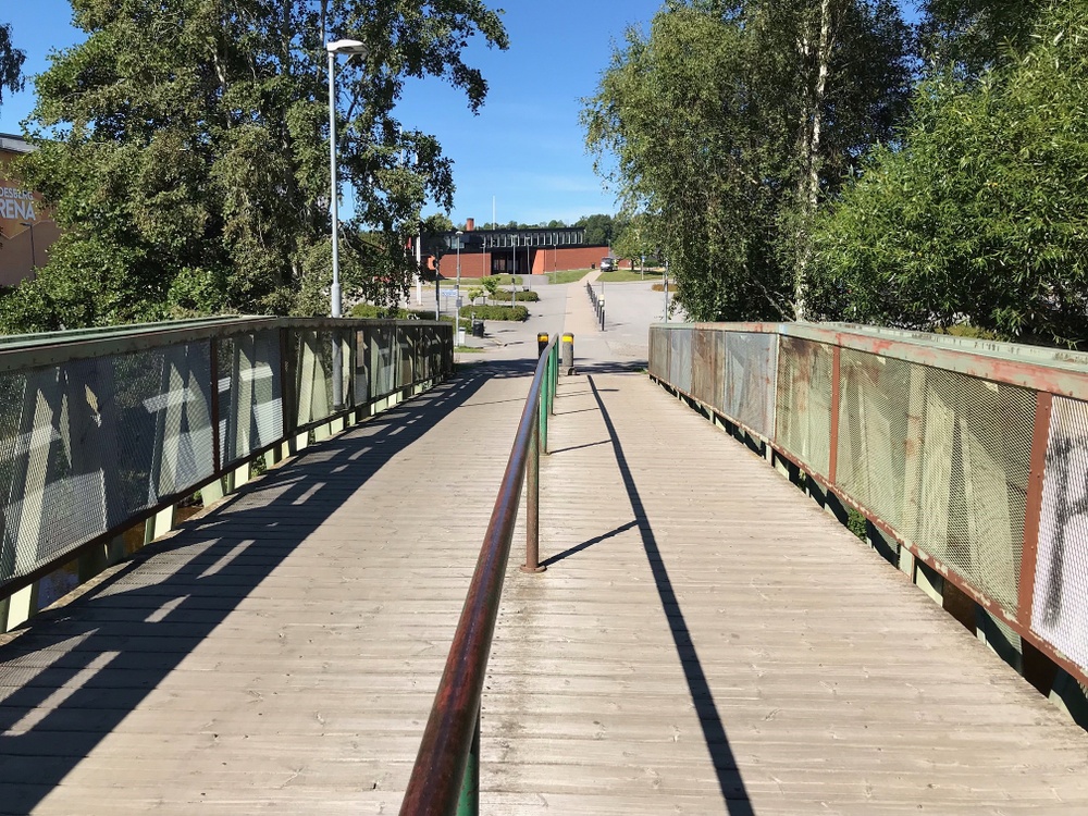 Bro över Bottenån från Loppholmarna till Lindesberg Arena.
