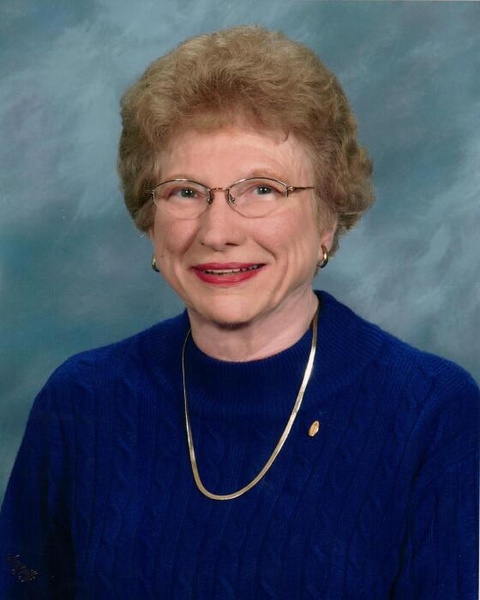 Lois Taylor Profile Photo