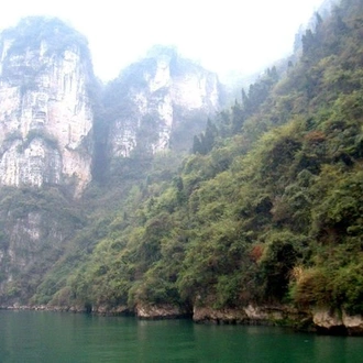 tourhub | Silk Road Trips | Yangtze River Cruise from Yichang to Chongqing Upstream in 5 Days 4 Nights 