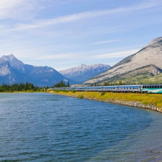 tourhub | Calgary Tours | 5-Day Exploration of Banff, Jasper, and YOHO National Parks with VIA Rail Adventure from Vancouver 