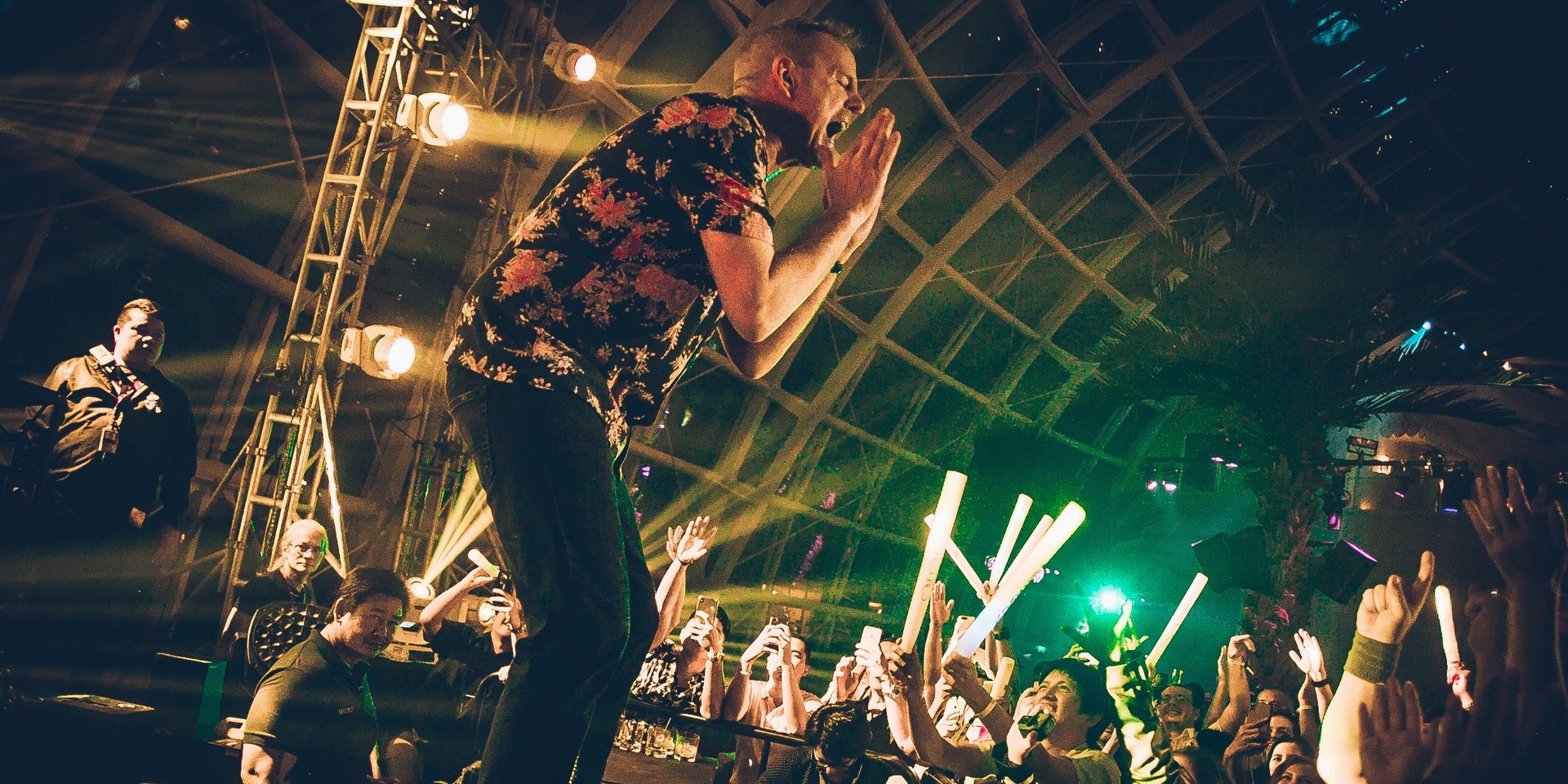 ‘This ain’t no disco’: Fatboy Slim plays smashing Manila rave – photo gallery