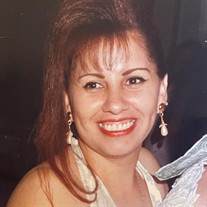 Ampelia Madera Profile Photo