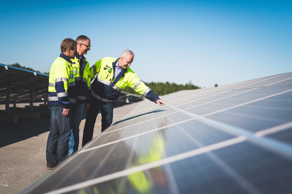 Vid fabriken i Nurmo bygger Atria Finlands största solcellspark och här finns även planer på en vindkraftpark