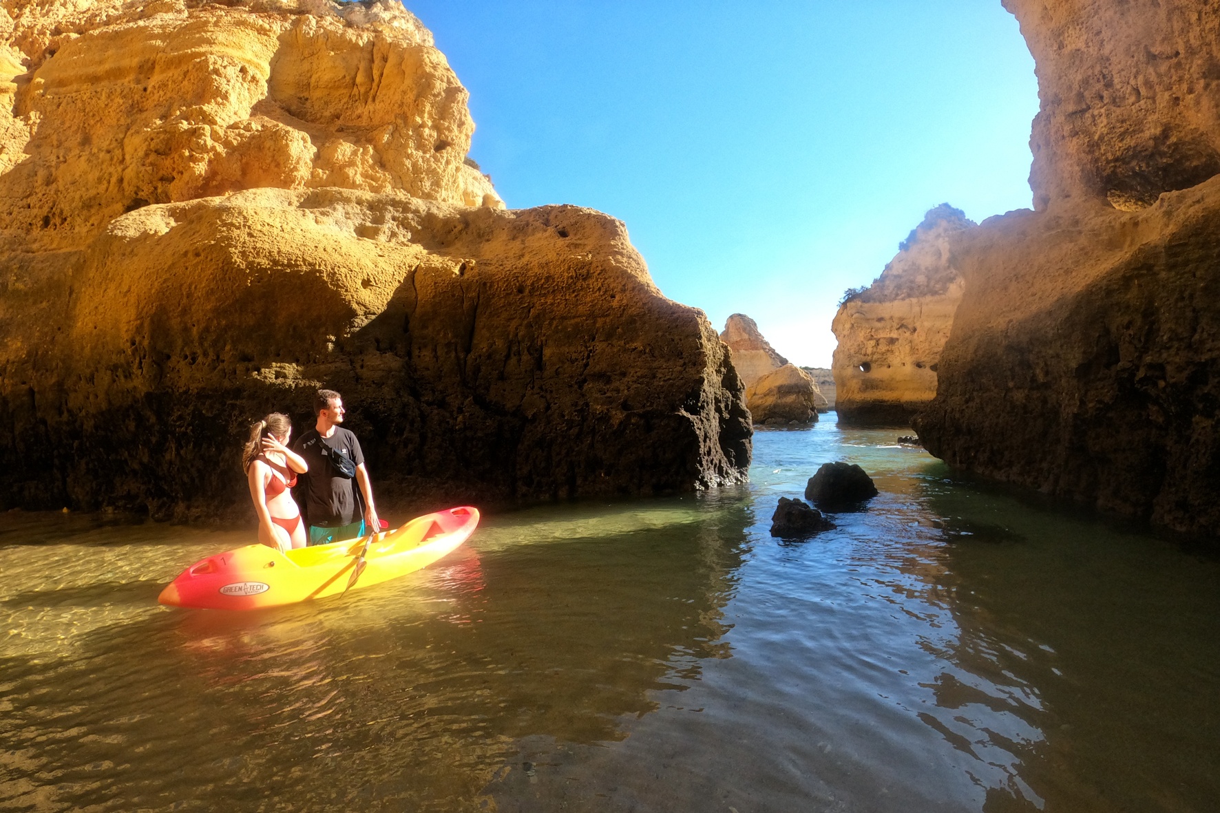 Aluguer de kayaks Ocean4Fun – Praia de Benagil