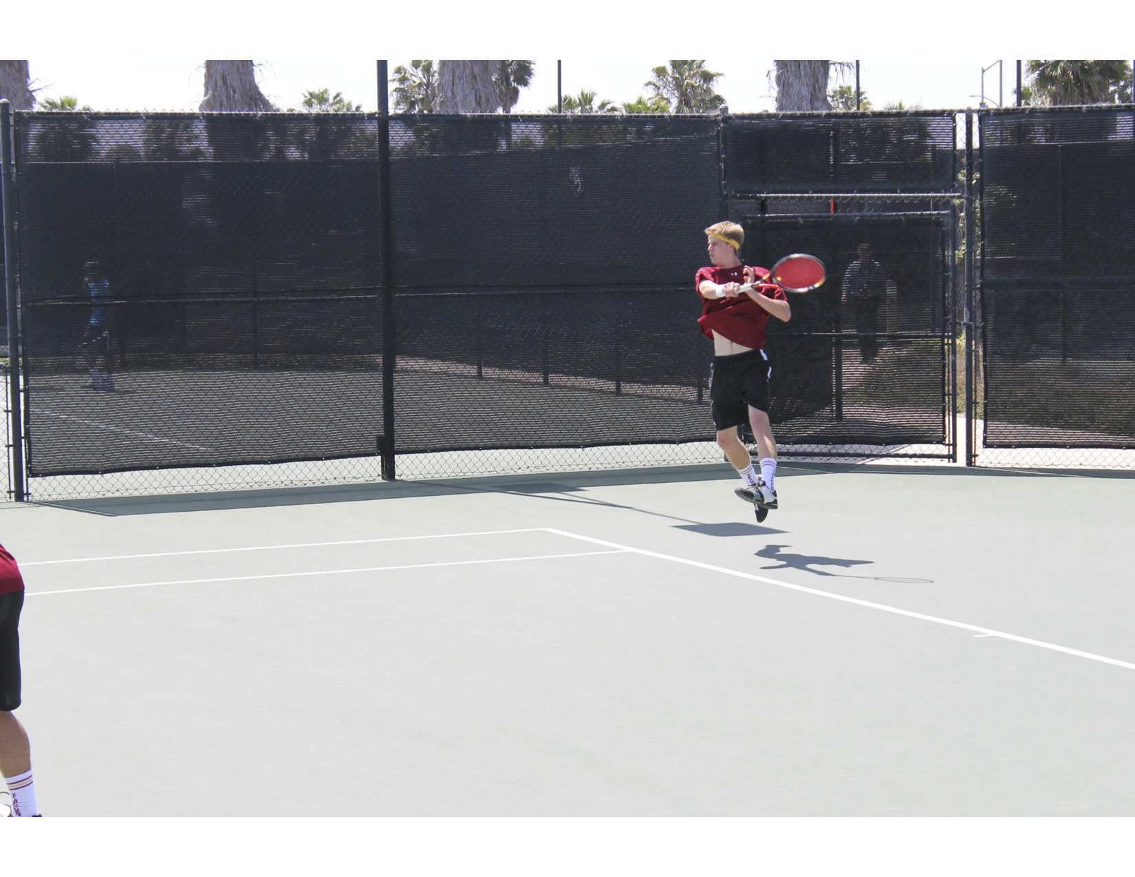 Connor E. teaches tennis lessons in Napa, CA