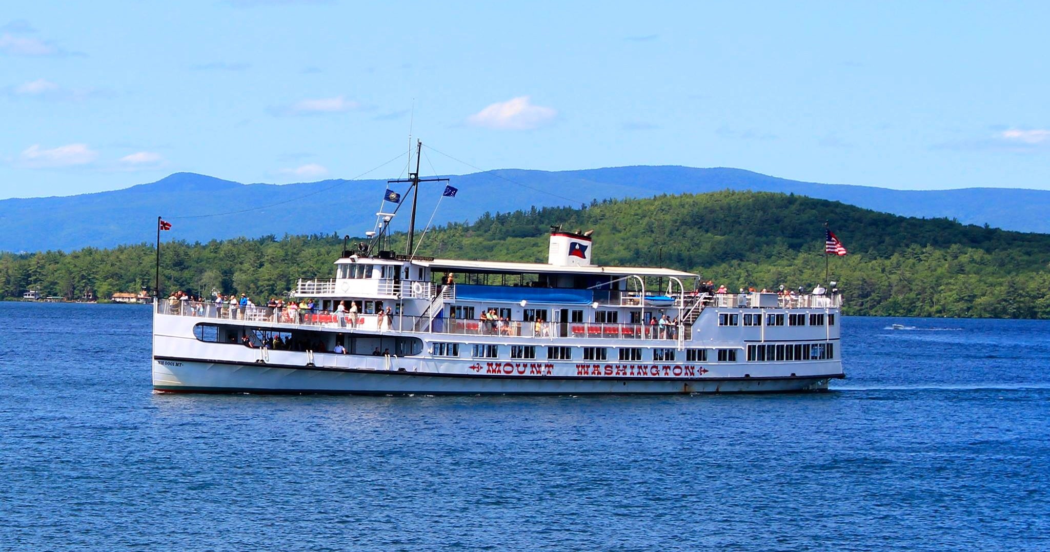 Daytime Scenic Tour from Wolfeboro