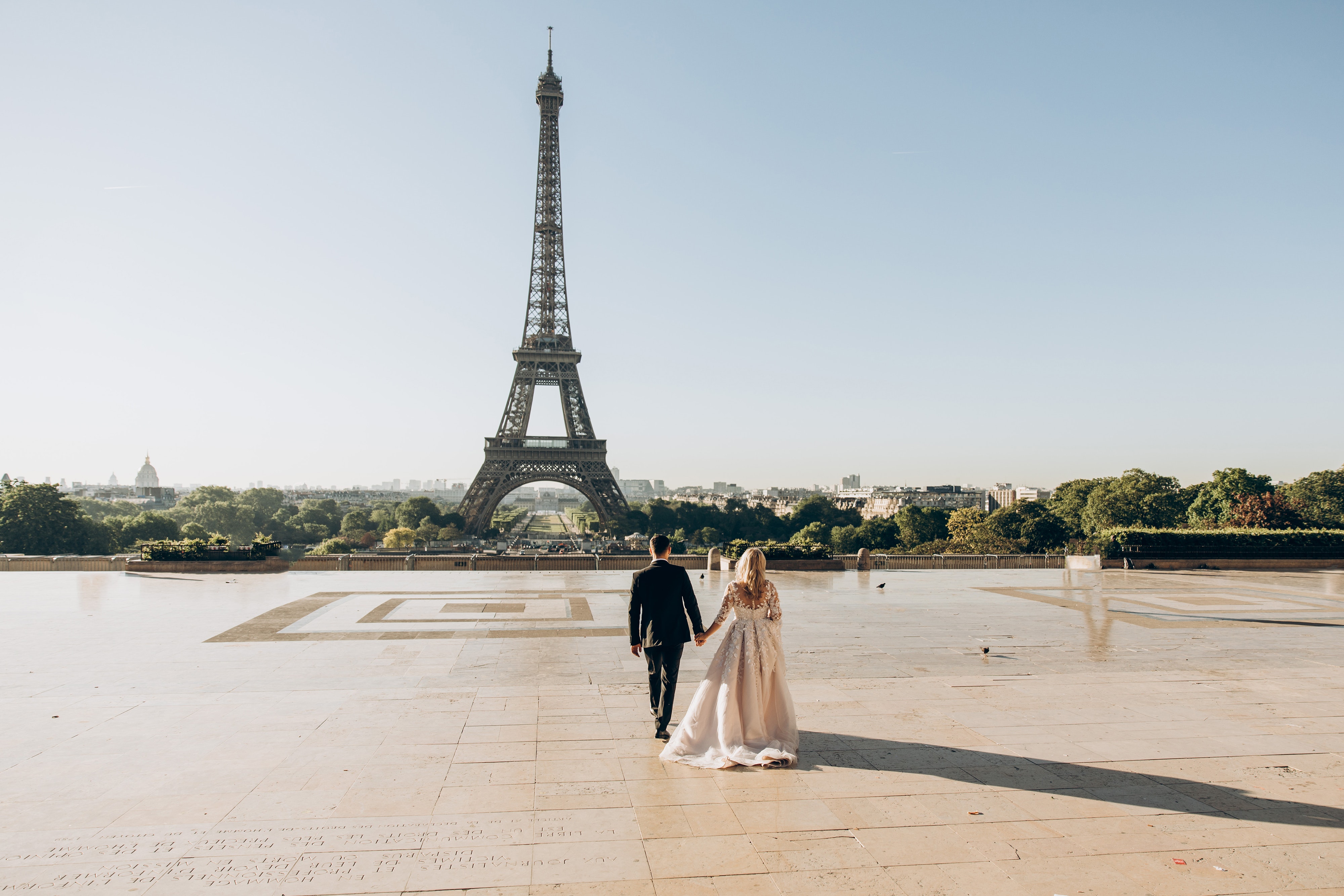 how to plan a destination wedding - Paris
