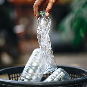recylcing plastic bottles
