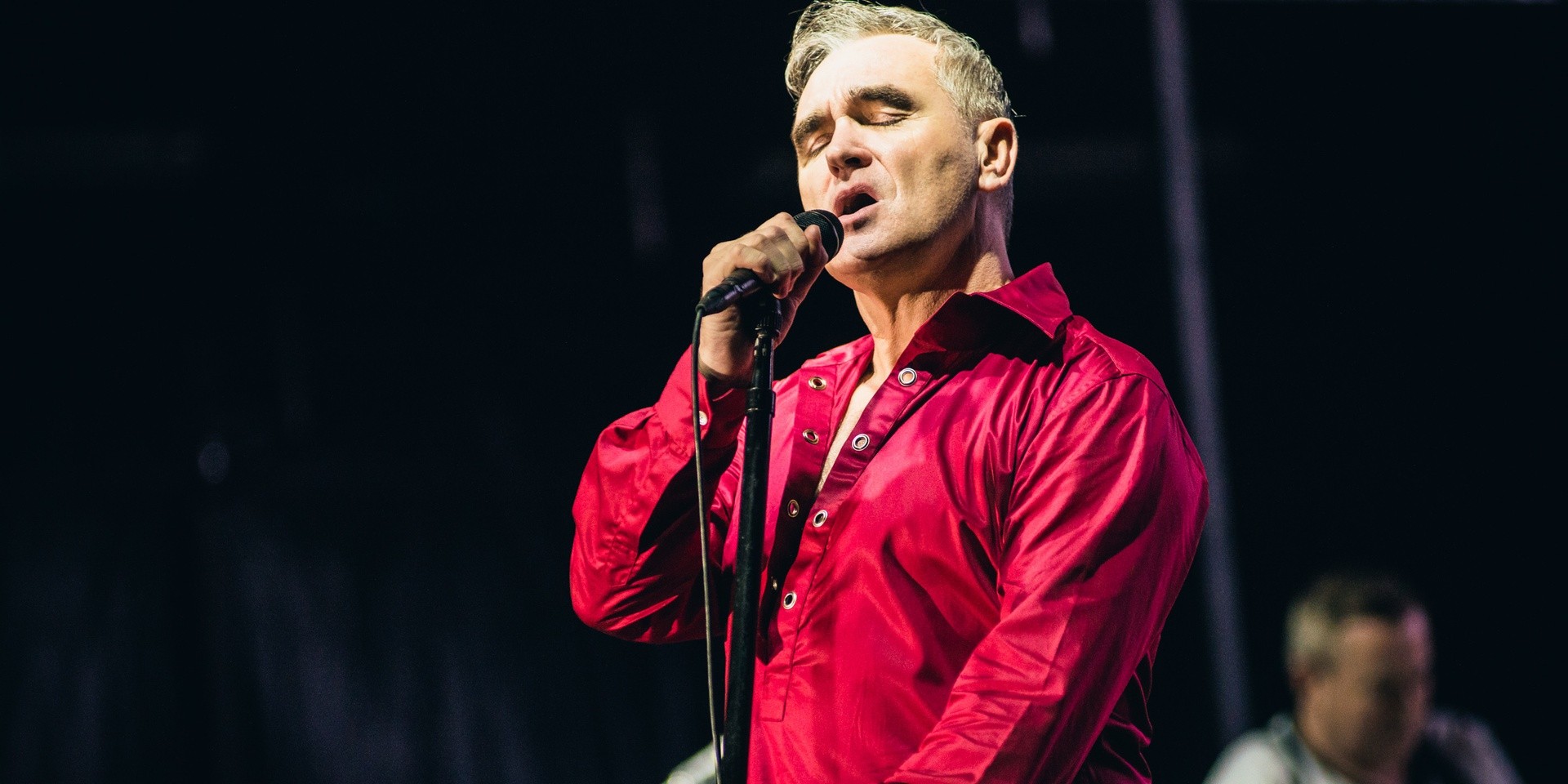 Morrissey airs unhappiness over Singapore show, calls Marina Barrage an "appalling" venue
