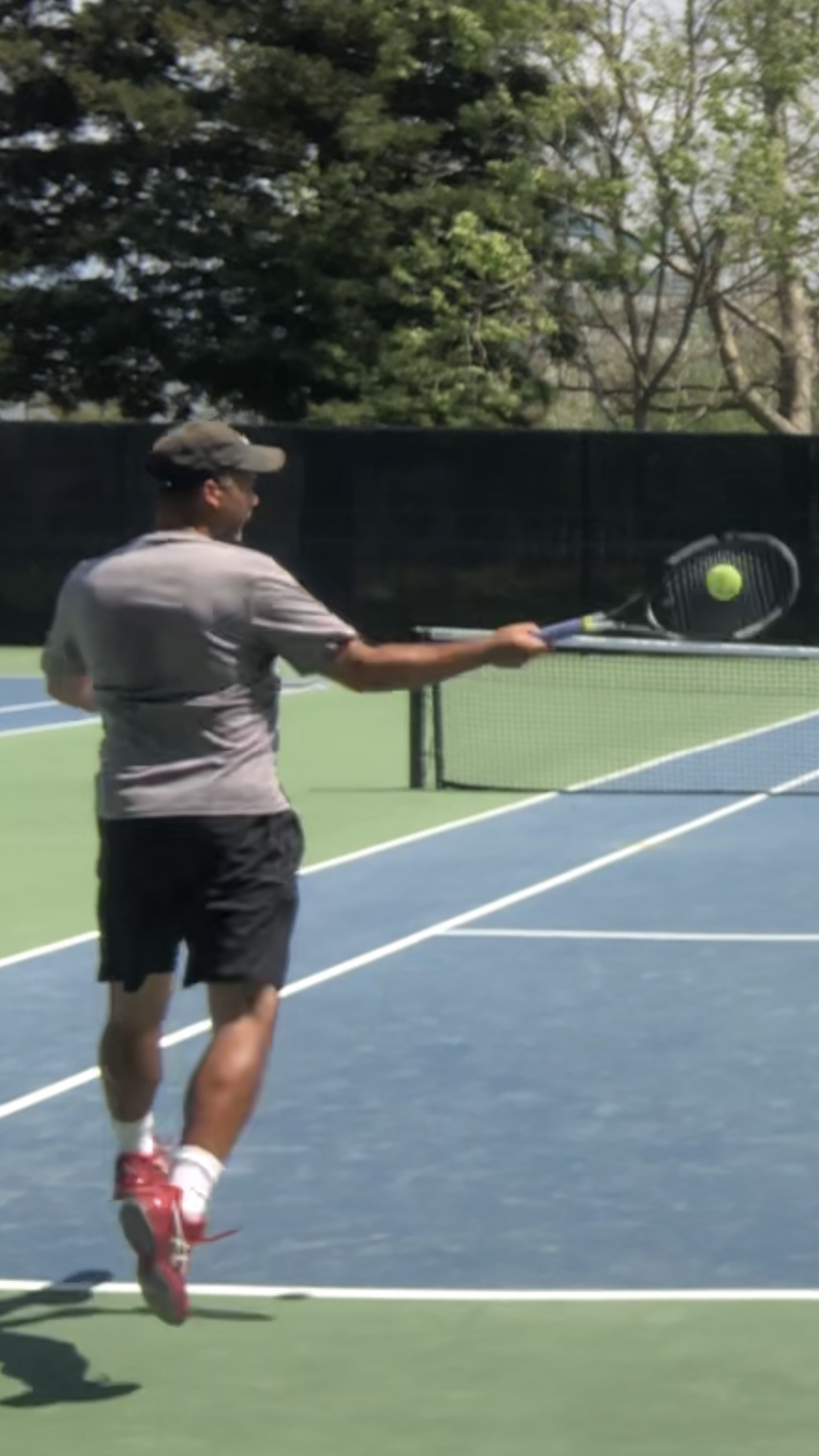 Preston W. teaches tennis lessons in Belmont, CA