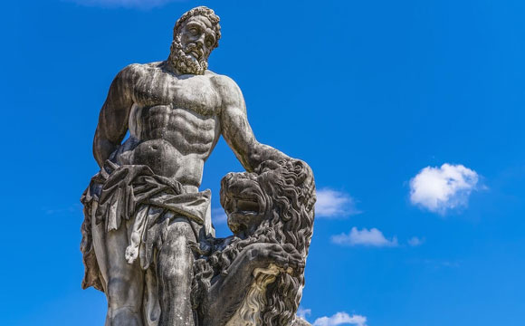Comment Hercule est entré dans la mythologie grecque ?