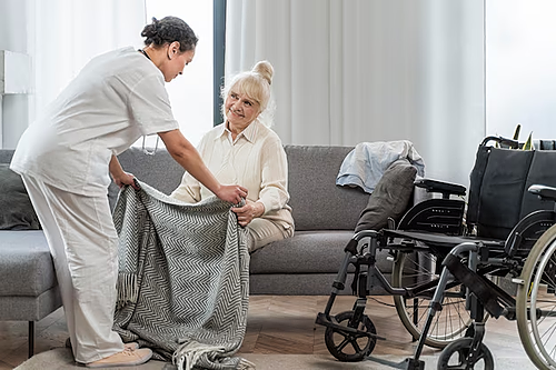 Représentation de la formation : INTERVENTIONS À DOMICILE ET POSTURE PROFESSIONNELLE