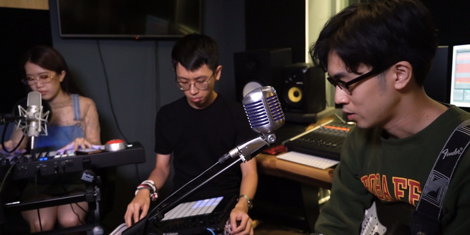 Evanturetime, Linying and Charlie Lim perform 'Vultures' live in studio for Bandwagon Presents – watch