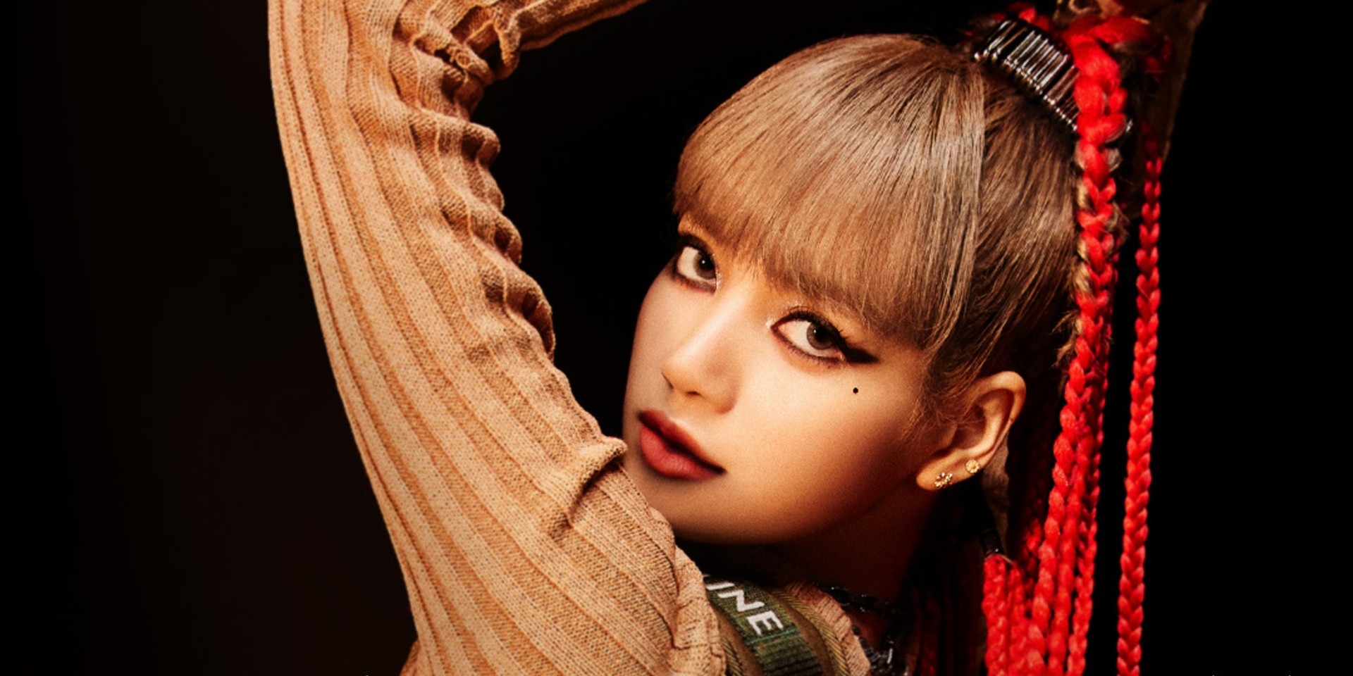 BLACKPINK's LISA to drop live performance video of 'MONEY' this week
