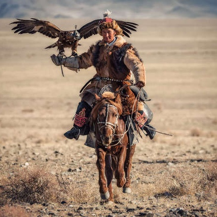 Mongolia Altai Mountains Eagle-Hunting Festival Tour