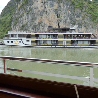 tourhub | LVP Travel Vietnam | 5 Days 4 Nights Hanoi - Halong Bay - Peaceful Halong Bay Cruise, one of 7 world Wonders 